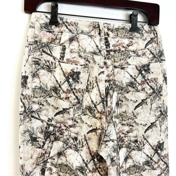 BDG Urban Outfitters slim straight high rise pine cone camouflage jeans 27 - Picture 7 of 12